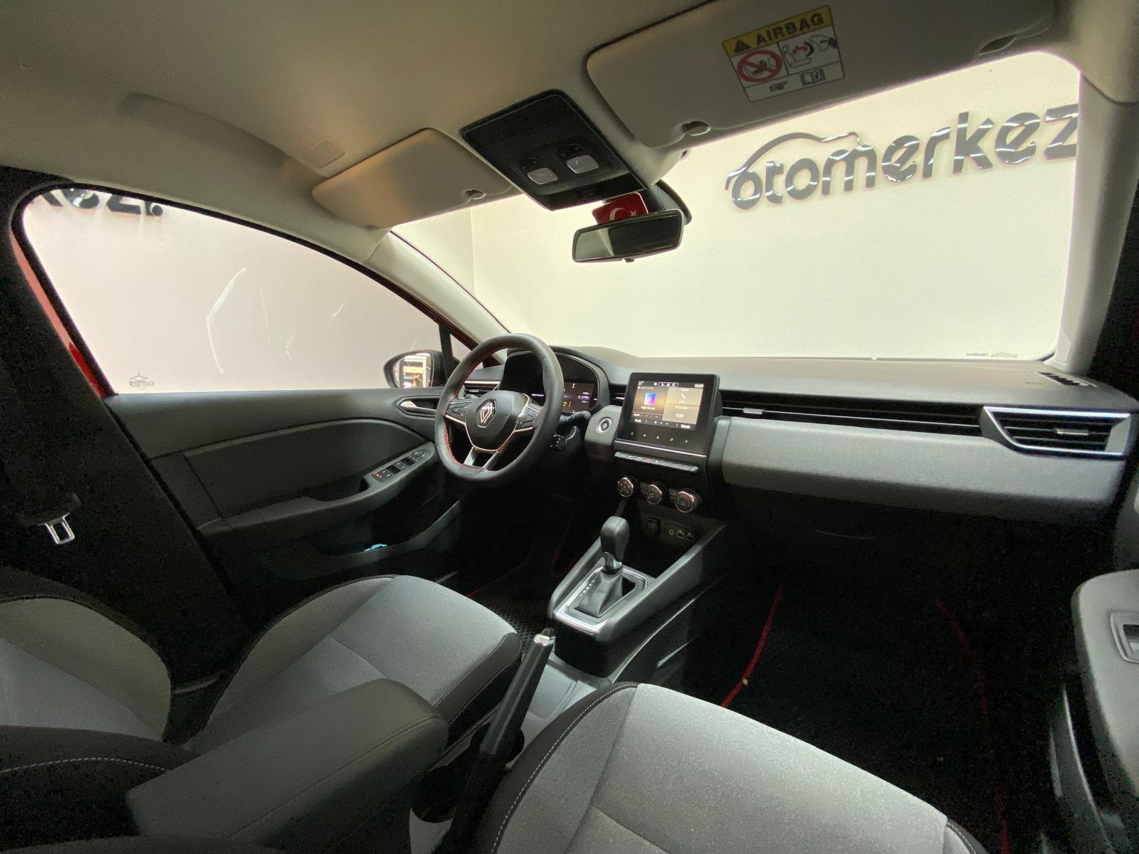 RENAULT CLIO 21